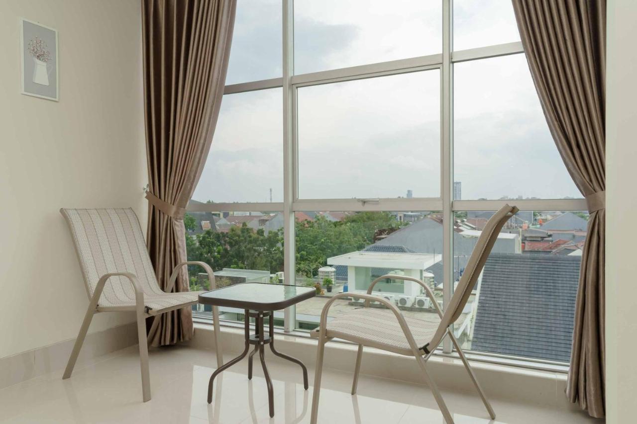 RedDoorz Plus near Eka Hospital BSD 5 Dadap Exterior foto